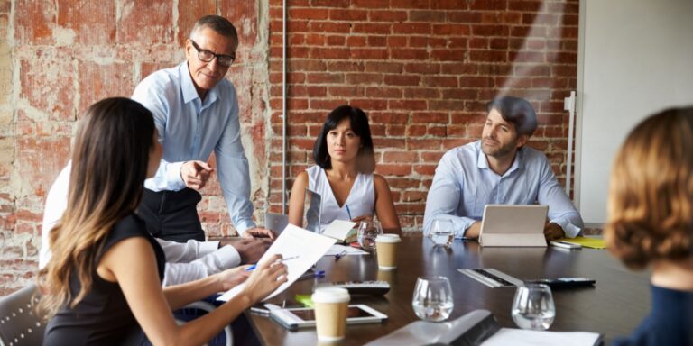 Or: Van traditionele geschillen naar opbouwende samenwerking